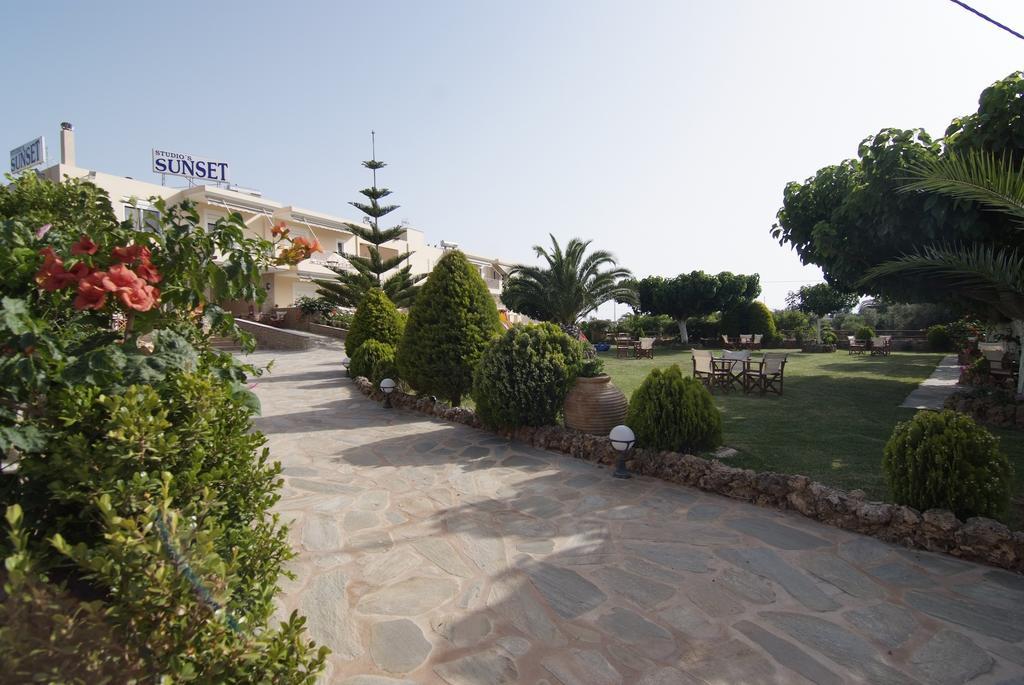 Sunset Studios Nea Styra Extérieur photo